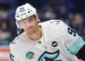 Blackhawks acquire Andre Burakovsky in trade with Kraken